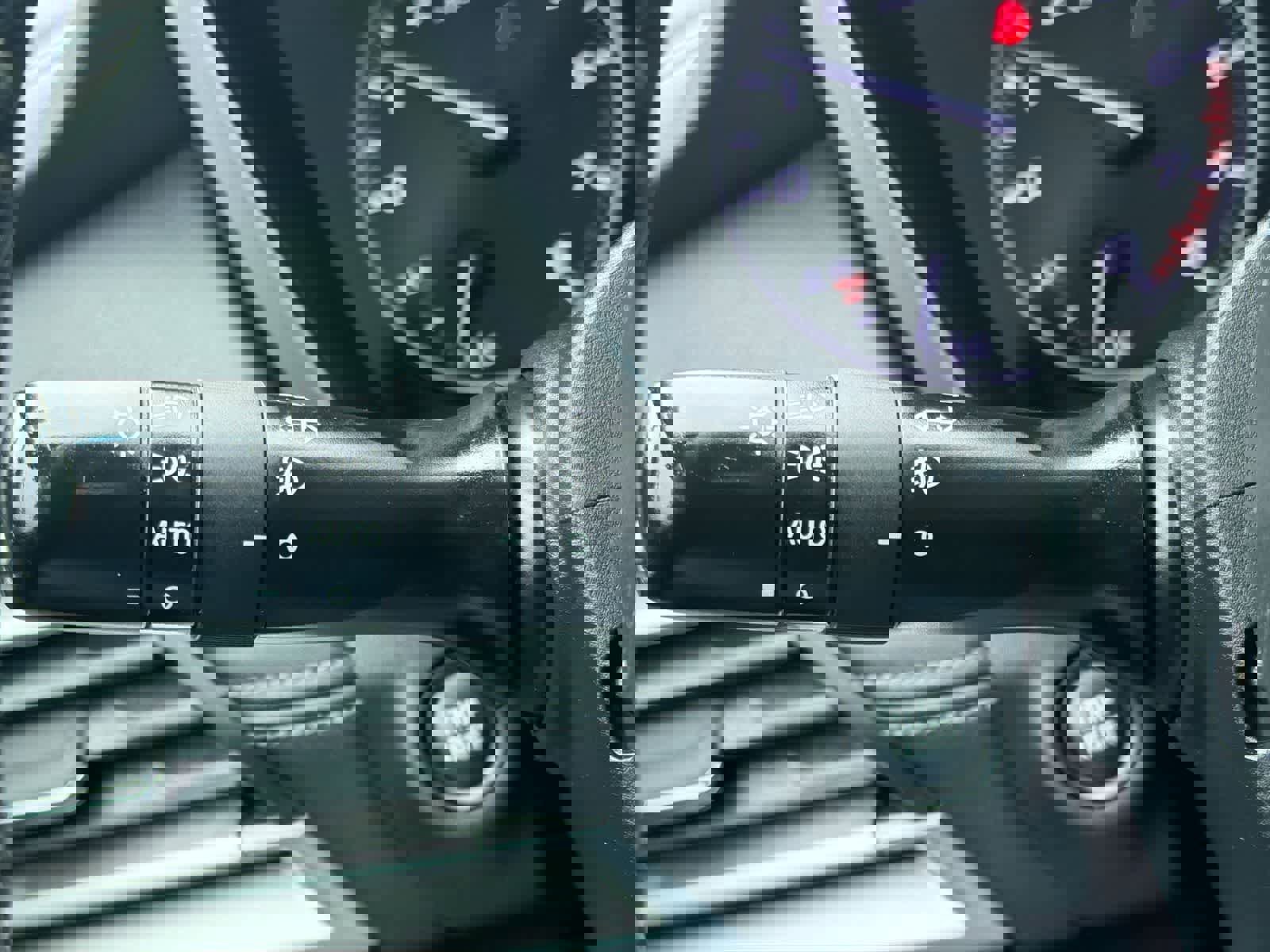 Used 2020 Subaru Outback Limited image 29