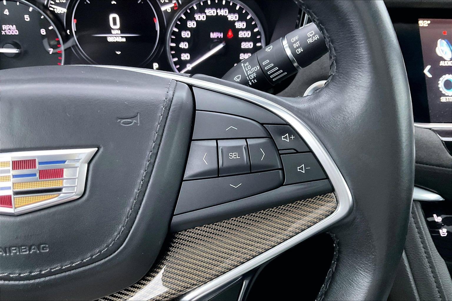 Used 2018 Cadillac XT5 Platinum image 17