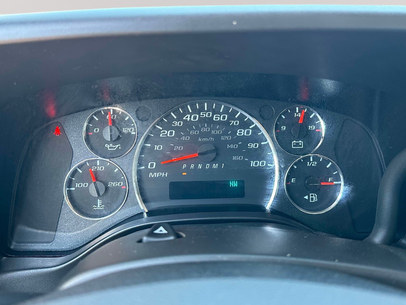 Used 2025 Chevrolet Express 3500 LT w/ LT Preferred Equipment Group RWD image 14