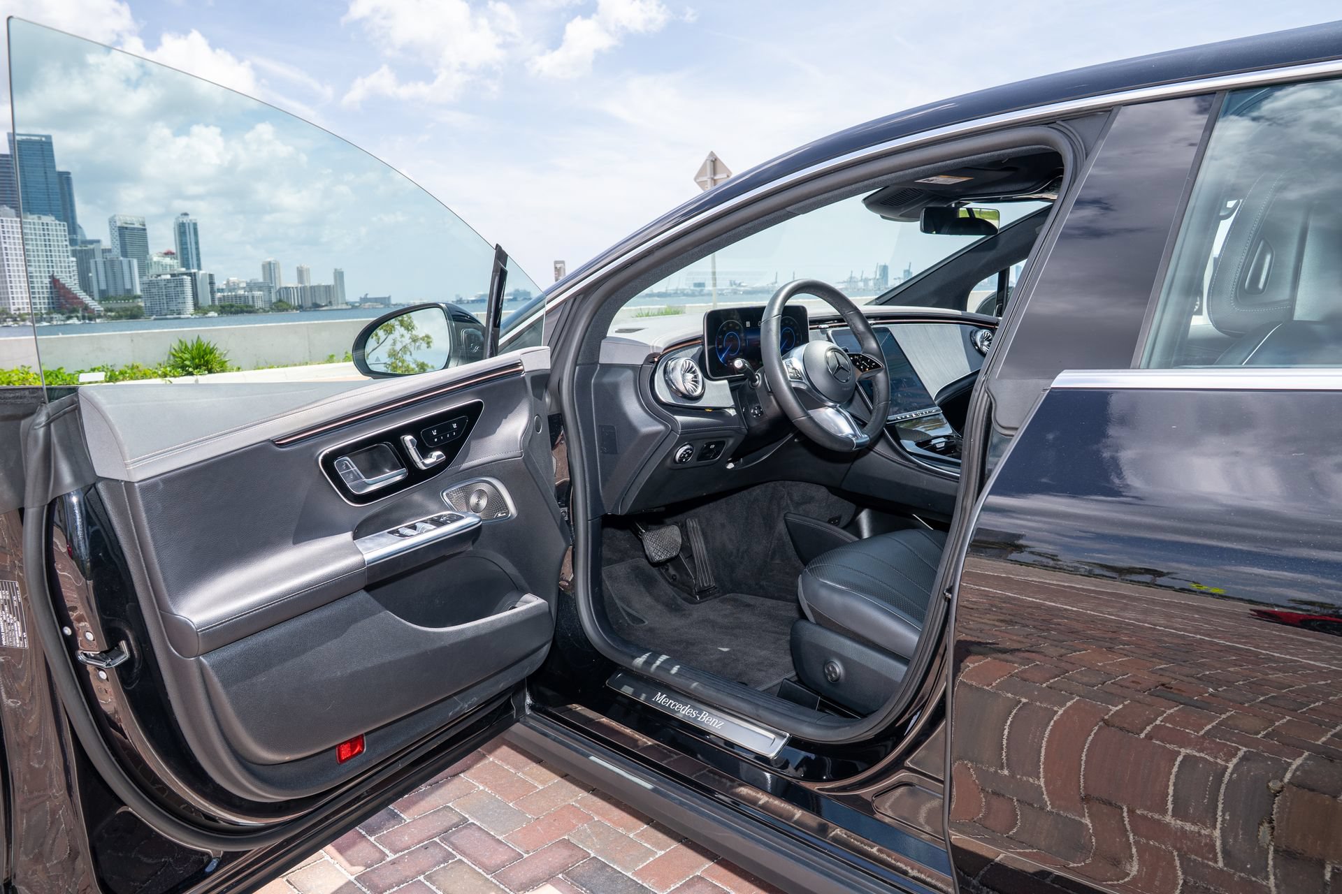Used 2023 Mercedes-Benz EQE 350+ Sedan image 34