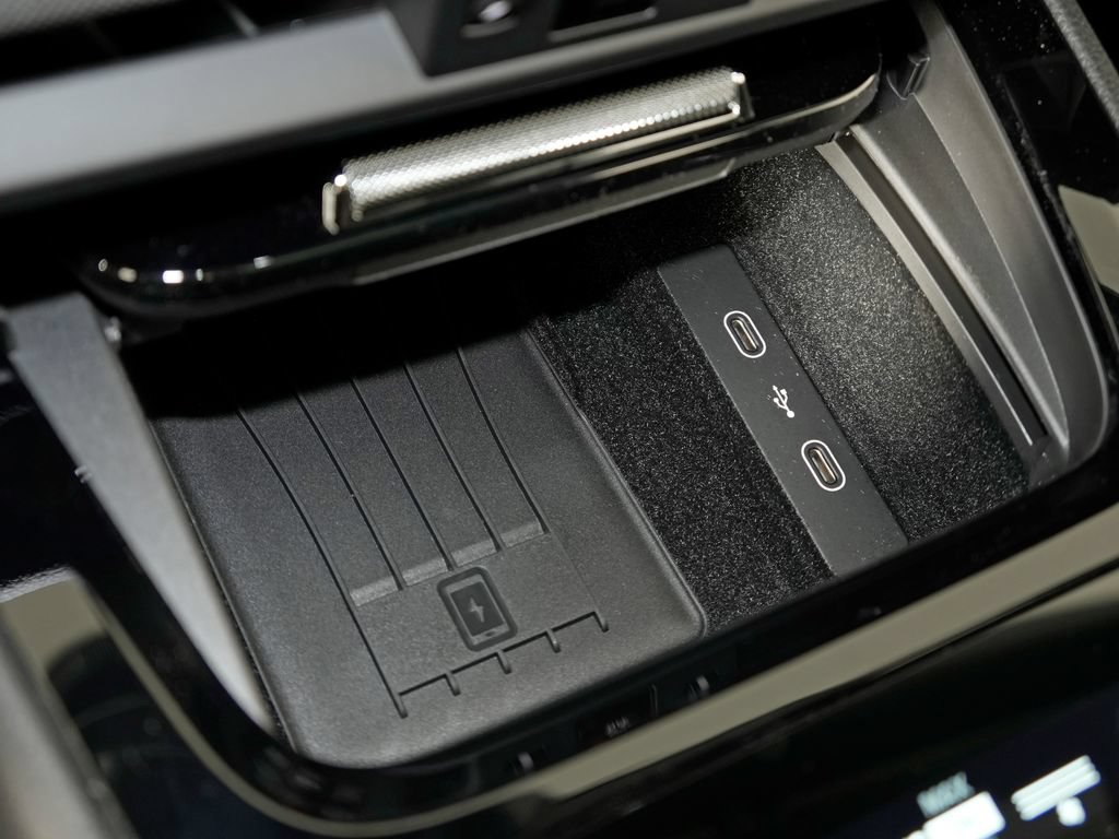 Used 2026 Porsche Cayenne Coupe AWD/4WD image 30