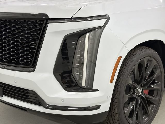 New 2026 Cadillac Escalade ESV Platinum Sport w/ LPO, ONYX Package AWD/4WD image 15