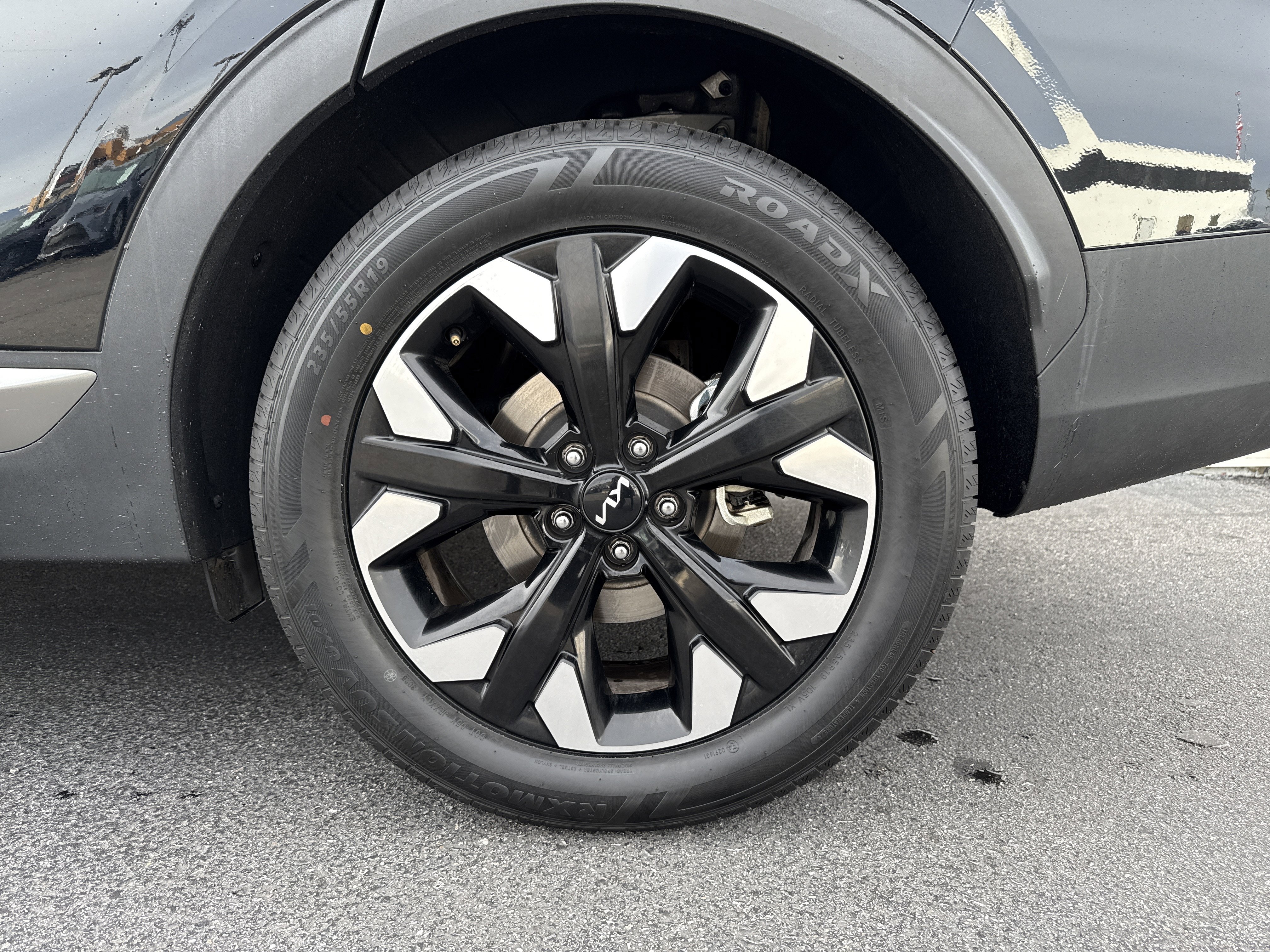 Used 2023 Kia Sportage X-Line w/ X-Line Premium Package image 3