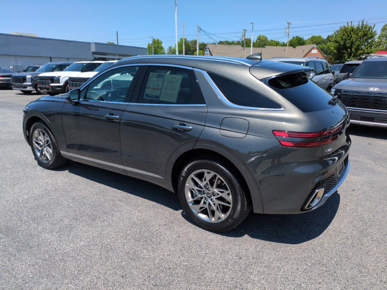 Used 2025 Genesis GV70 2.5T AWD/4WD image 5