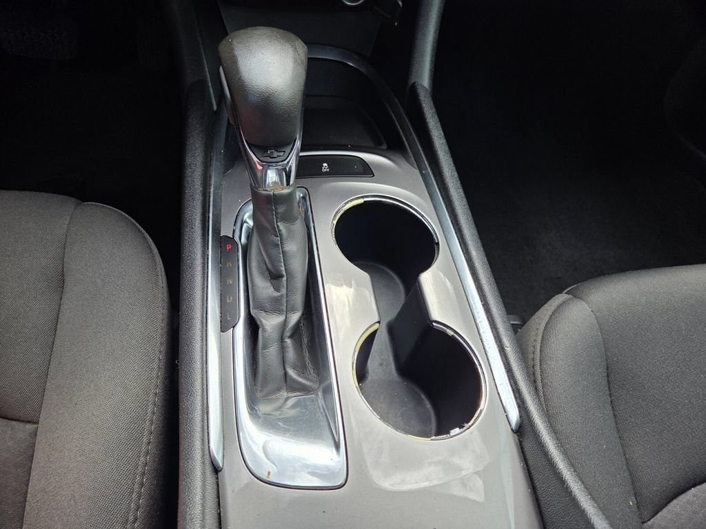 Used 2021 Chevrolet Malibu LT FWD image 17