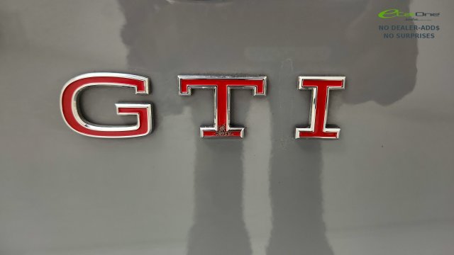 Used 2025 Volkswagen GTI SE FWD image 32