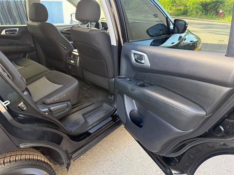 Used 2018 Nissan Pathfinder S AWD/4WD image 24
