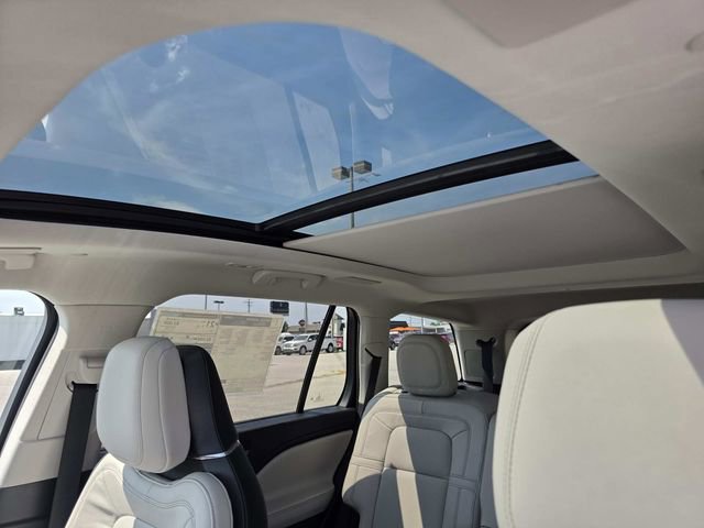 New 2025 Lincoln Aviator Reserve w/ Luxury Package image 9