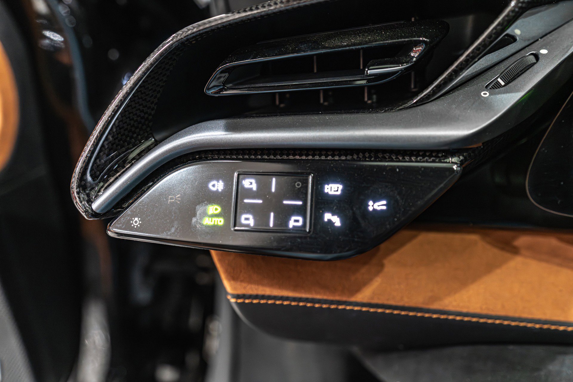 Used 2021 Ferrari SF90 Stradale image 9