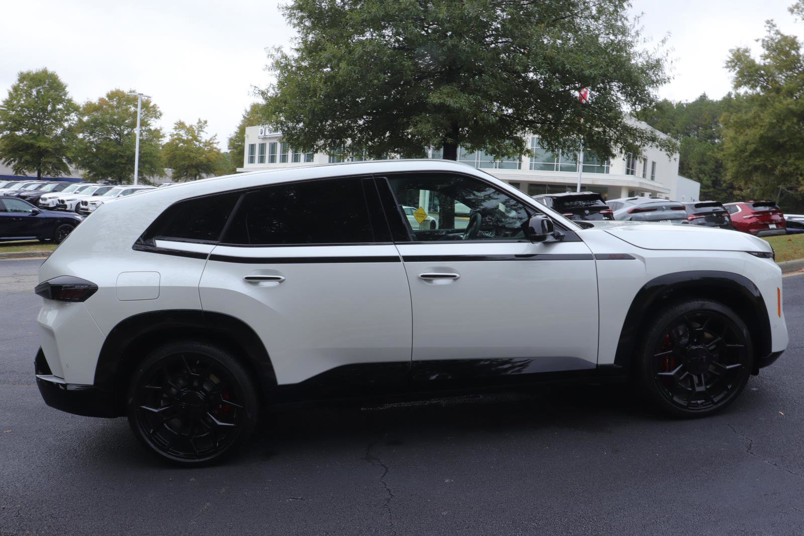 New 2026 BMW XM Label Red w/ M Driver's Package image 9