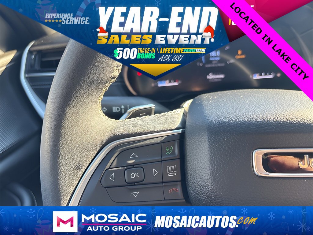 Used 2024 Jeep Grand Cherokee Altitude image 27