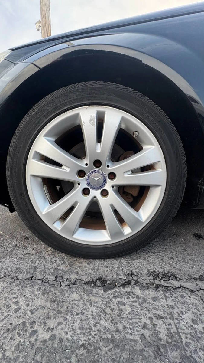 Used 2011 Mercedes-Benz C 300 Sedan image 16