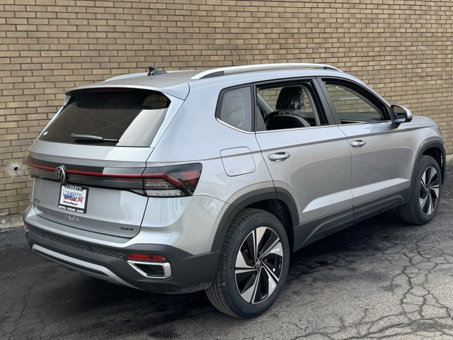 New 2026 Volkswagen Taos SE image 21
