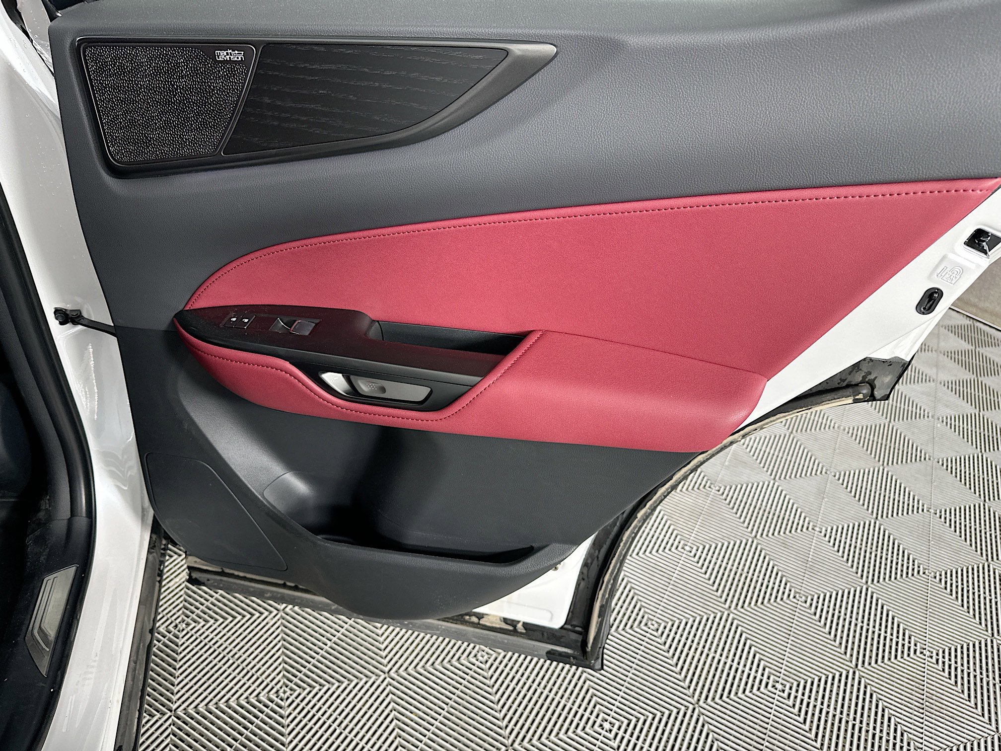 Used 2025 Lexus NX 350 AWD w/ Luxury Package image 30