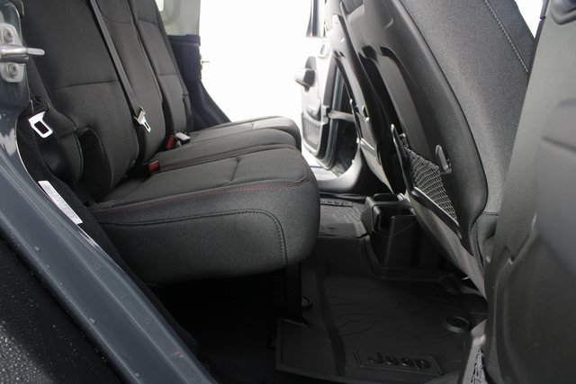 New 2026 Jeep Wrangler Unlimited Rubicon w/ Convenience Group image 18