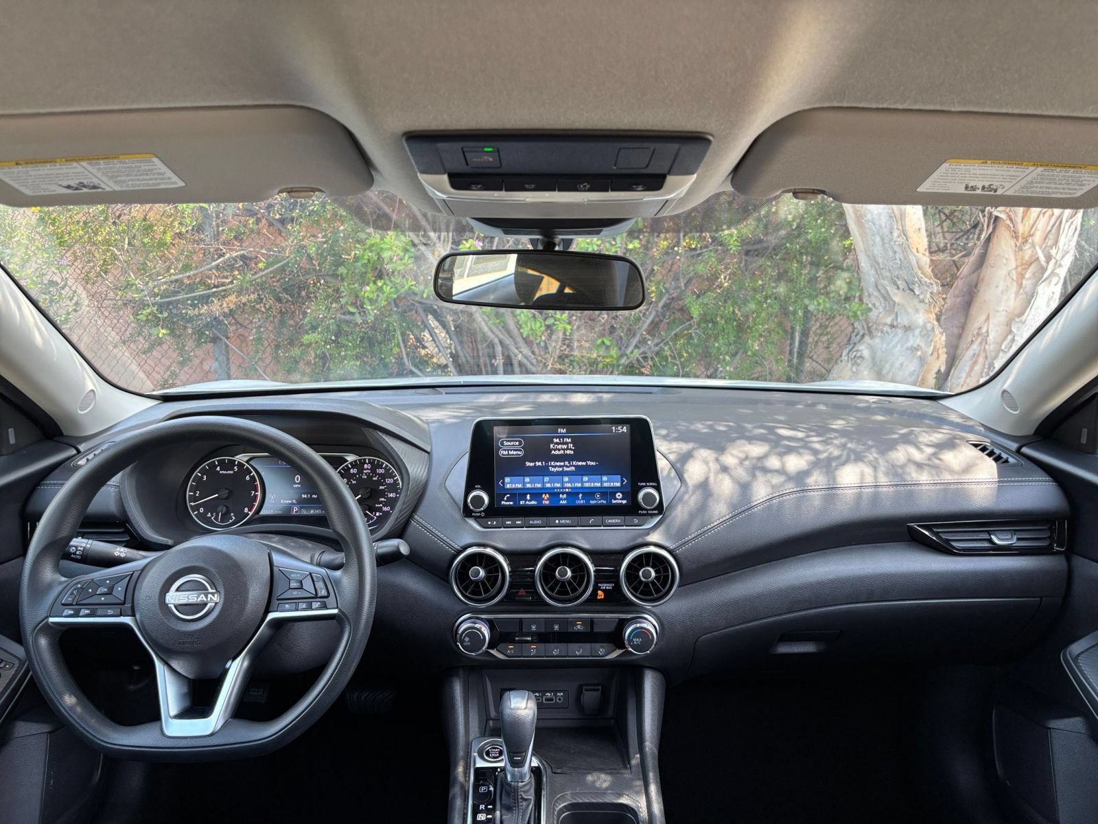 Used 2025 Nissan Sentra SV FWD image 30