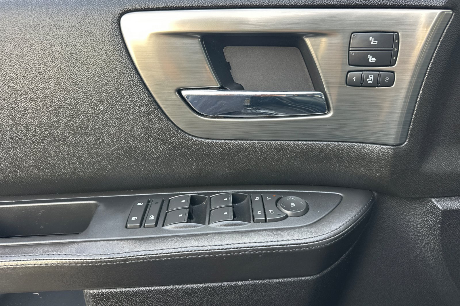 Used 2009 HUMMER H2 Luxury AWD/4WD image 11