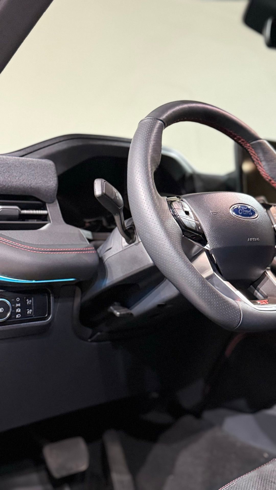 Used 2025 Ford Explorer ST w/ Sun And Sound Package image 50