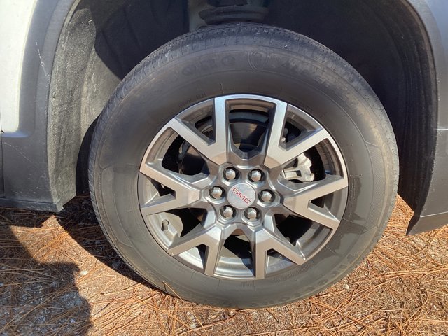 Used 2023 GMC Acadia SLT image 12