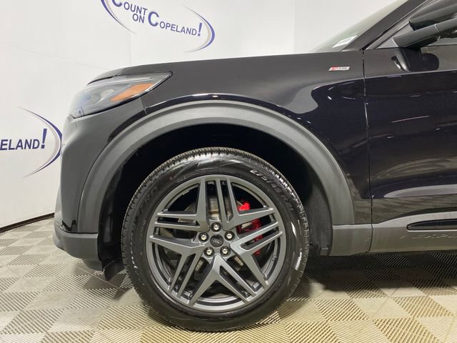 Used 2025 Ford Explorer ST-Line w/ ST-Line Street Pack image 31