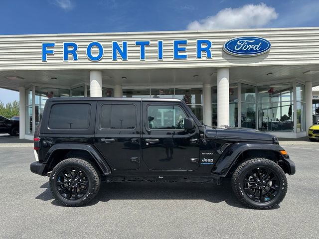 Used 2023 Jeep Wrangler Unlimited Sahara image 2