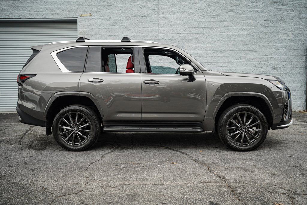 Used 2023 Lexus LX 600 F Sport w/ Accessory Package (Z1) AWD/4WD image 17