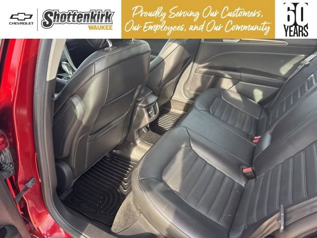 Used 2013 Ford Fusion SE image 16