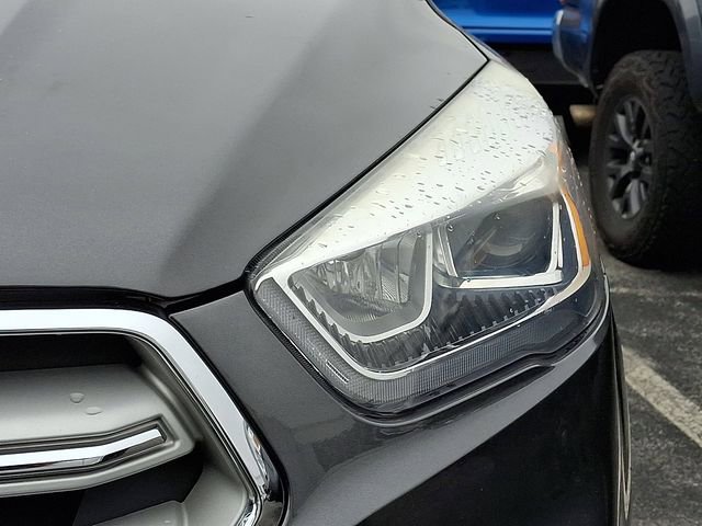 Used 2018 Ford Escape SEL image 9