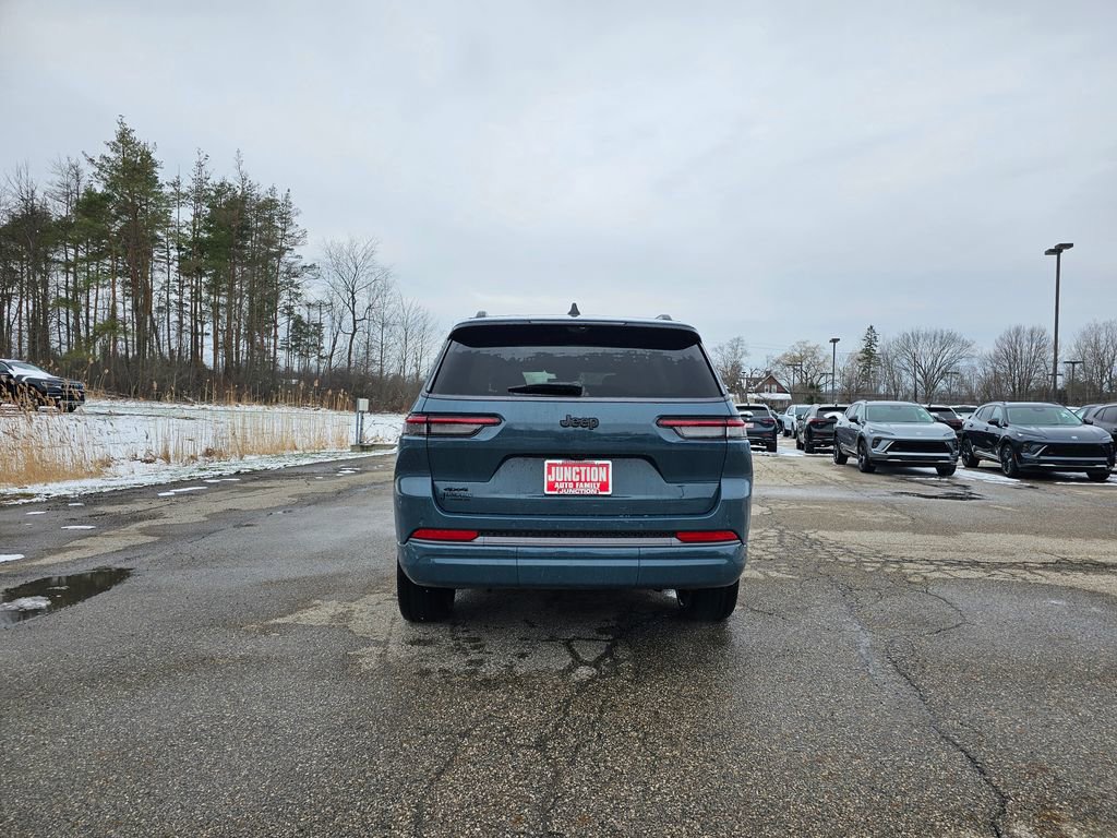 New 2026 Jeep Grand Cherokee L Limited AWD/4WD image 4