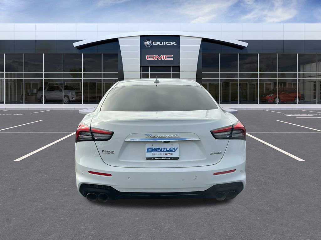 Used 2022 Maserati Ghibli Modena image 4