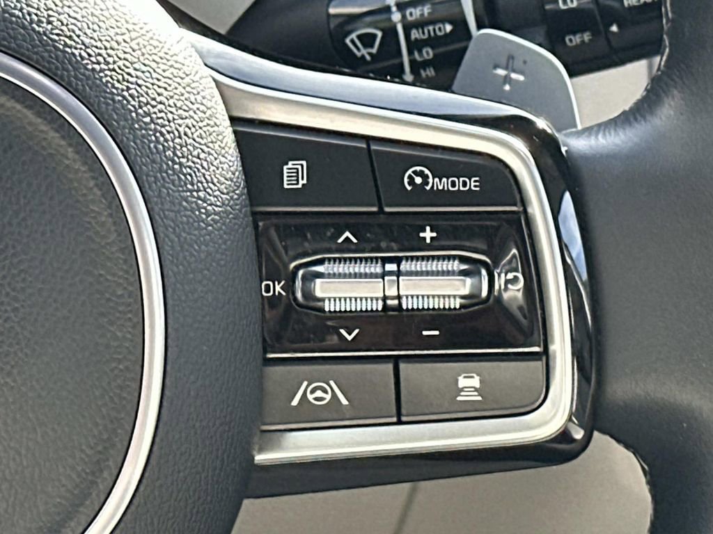 Used 2023 Kia Sorento SX image 27
