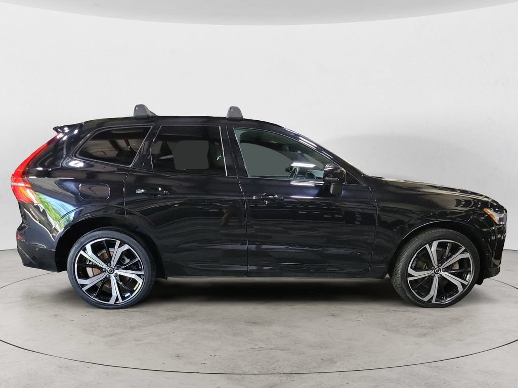 Used 2022 Volvo XC60 B6 R-Design w/ Advanced Package AWD/4WD image 6