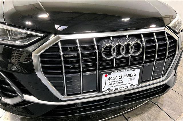 Certified 2025 Audi Q3 2.0T Premium w/ Convenience Package image 29