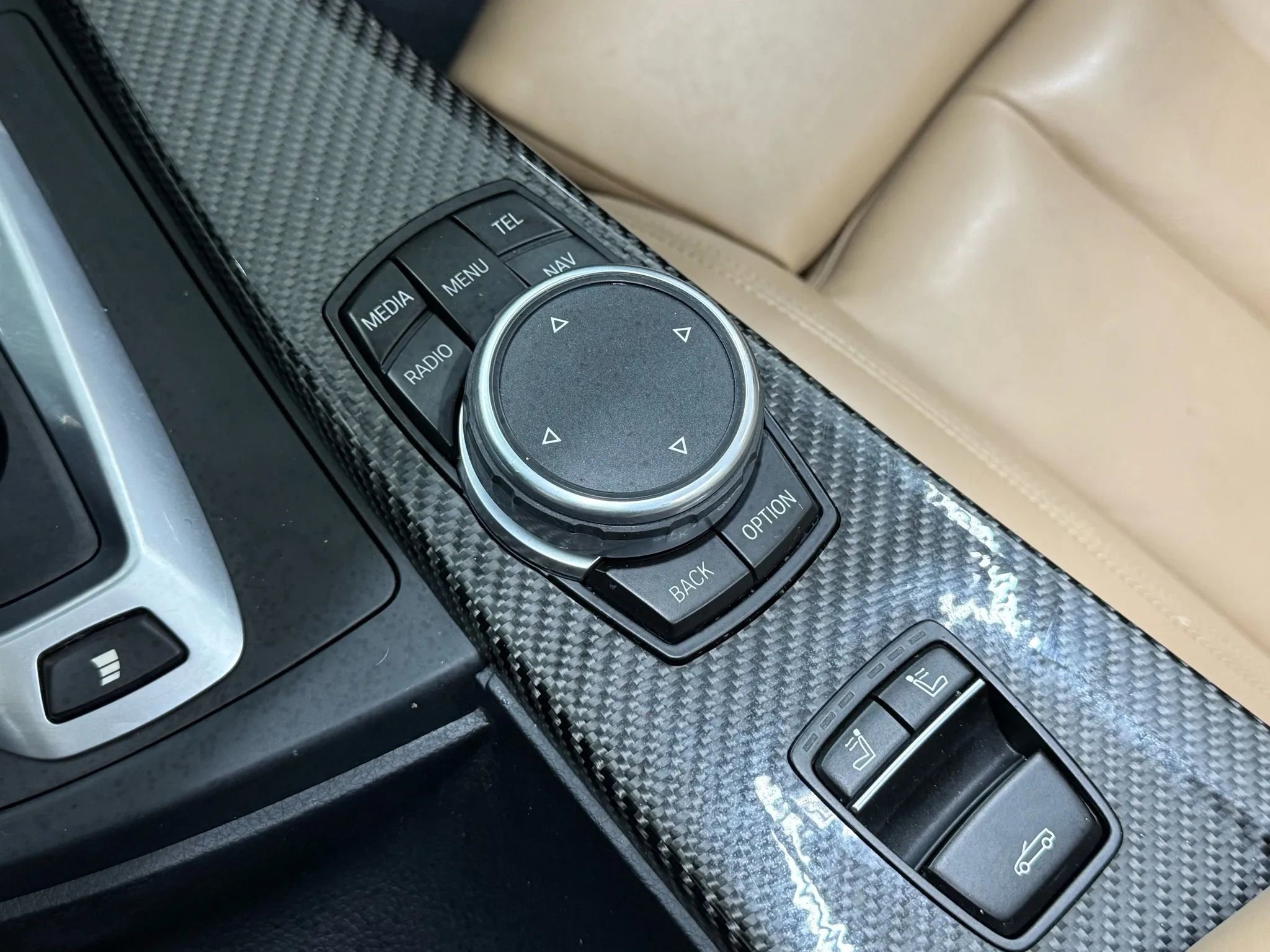 Used 2016 BMW M4 Convertible image 29