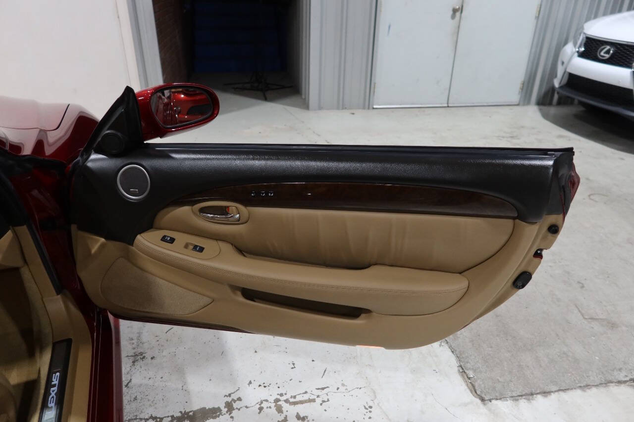 Used 2006 Lexus SC 430 Convertible RWD image 14