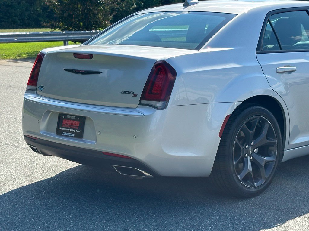 Used 2022 Chrysler 300 S RWD image 36