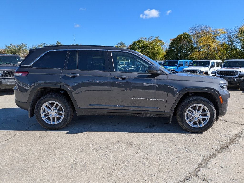New 2026 Jeep Grand Cherokee Laredo X AWD/4WD image 6