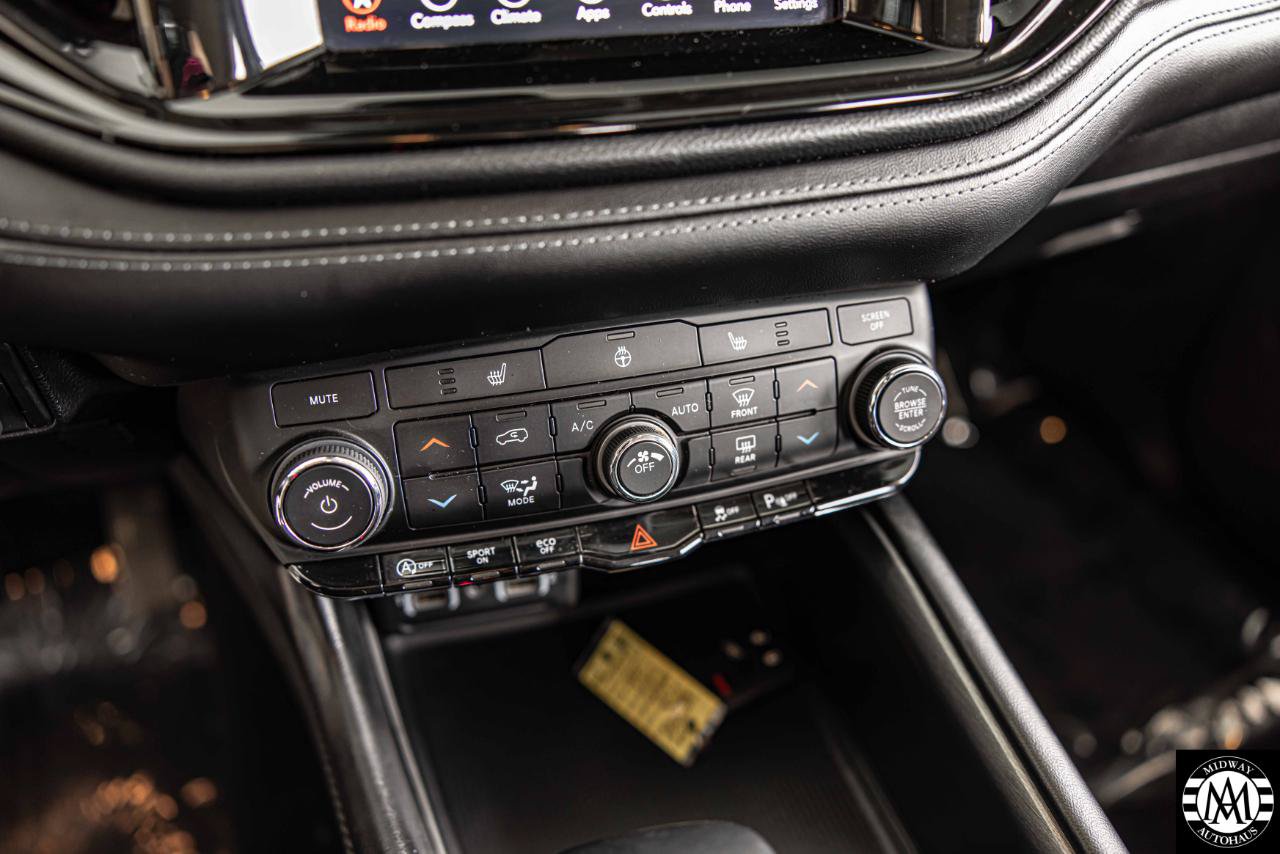 Used 2021 Dodge Durango SXT AWD/4WD image 16