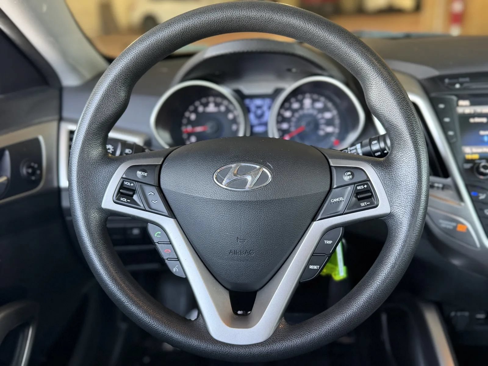 Used 2012 Hyundai Veloster FWD image 21