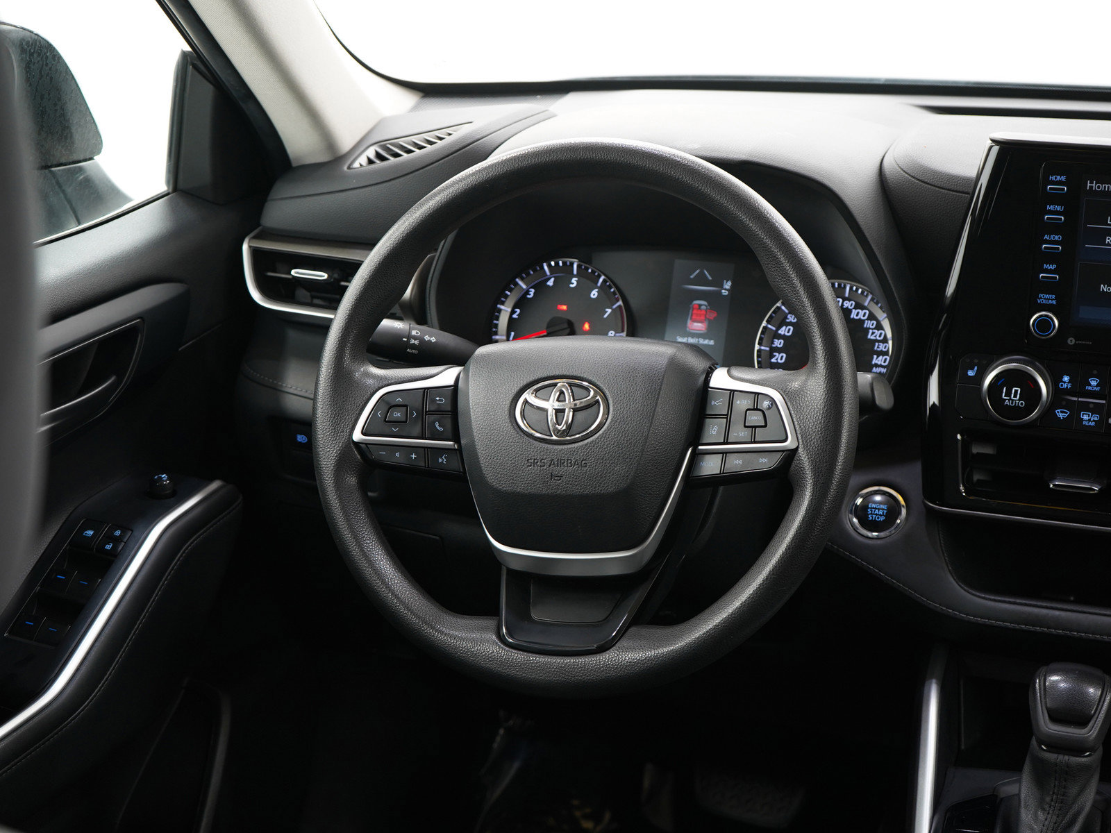 Used 2022 Toyota Highlander LE image 15