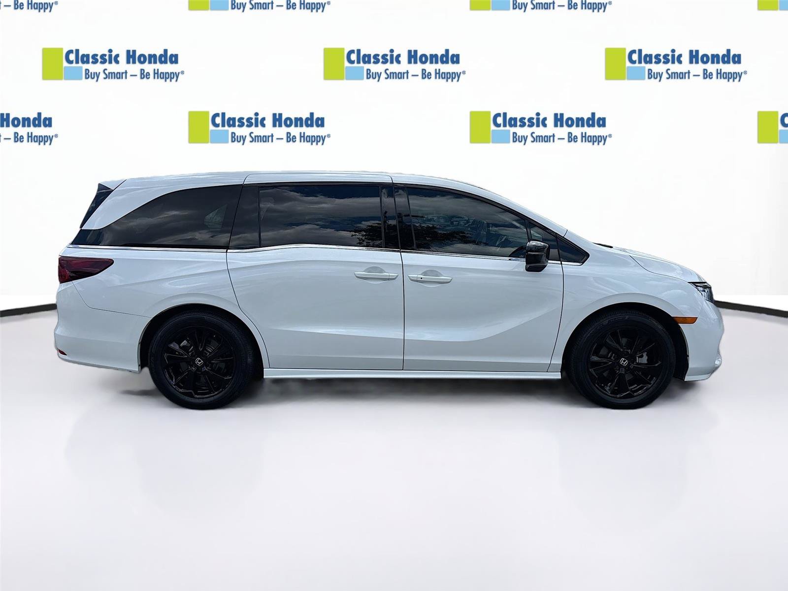 Used 2024 Honda Odyssey Sport image 9