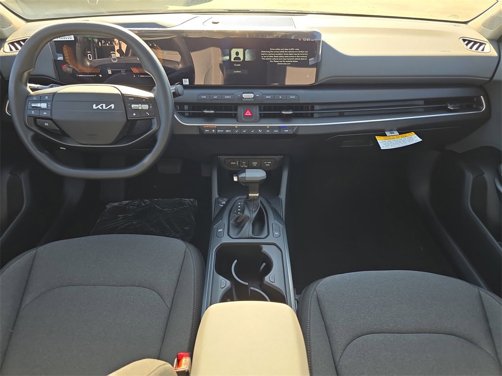 New 2025 Kia K4 LXS image 14