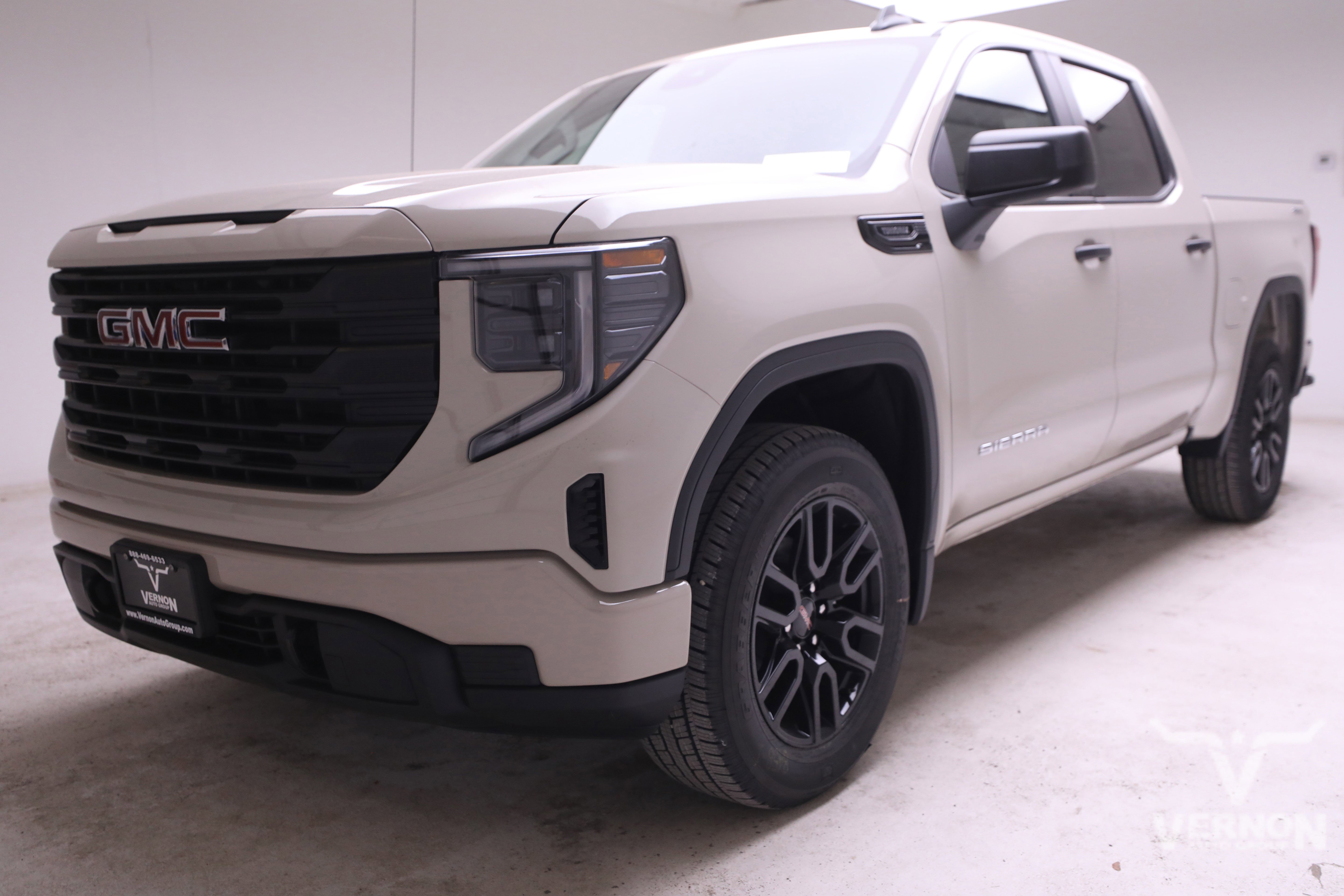 New 2026 GMC Sierra 1500 Pro w/ Graphite Edition