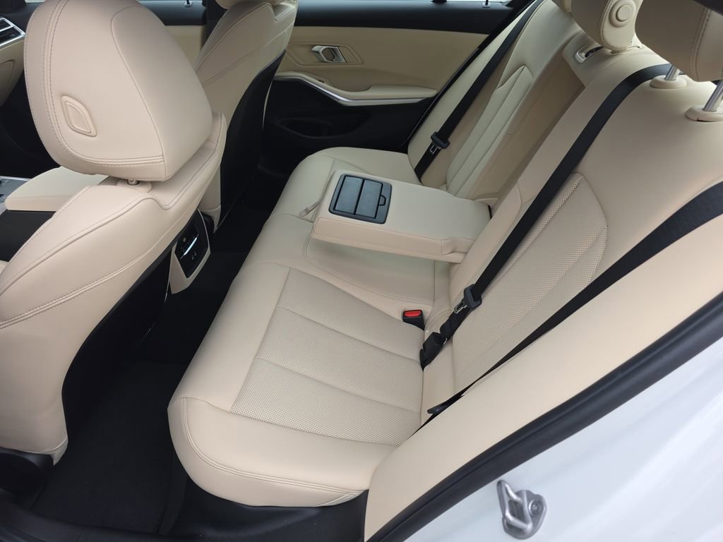New 2026 BMW 330i xDrive Sedan w/ Premium Package image 10