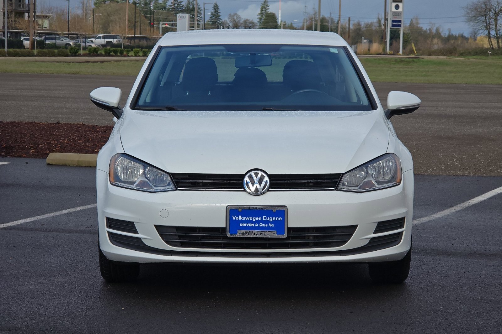 Used 2017 Volkswagen Golf S image 8
