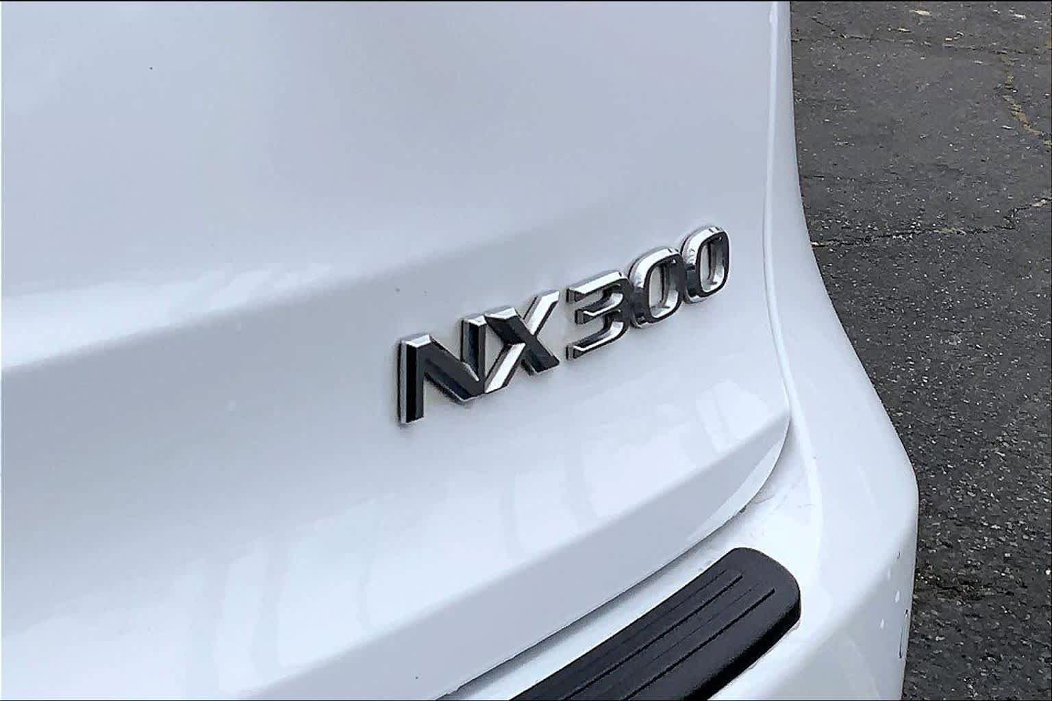 Used 2019 Lexus NX 300 F Sport w/ F Sport Premium Package FWD image 9