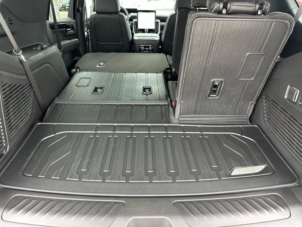 New 2026 GMC Yukon Elevation w/ LPO, Floor Liner Package image 15