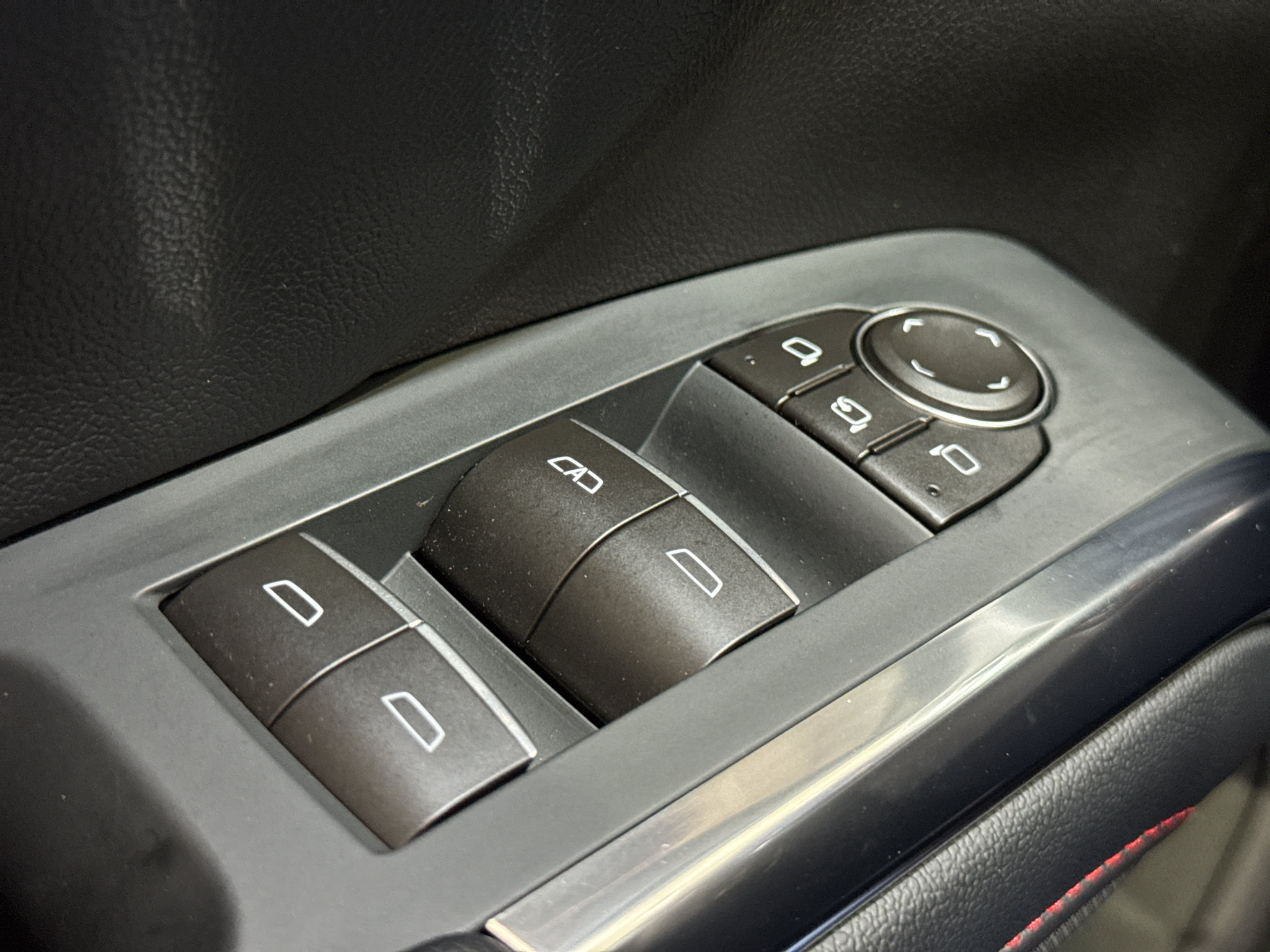 Used 2026 Chevrolet Traverse RS AWD/4WD image 37