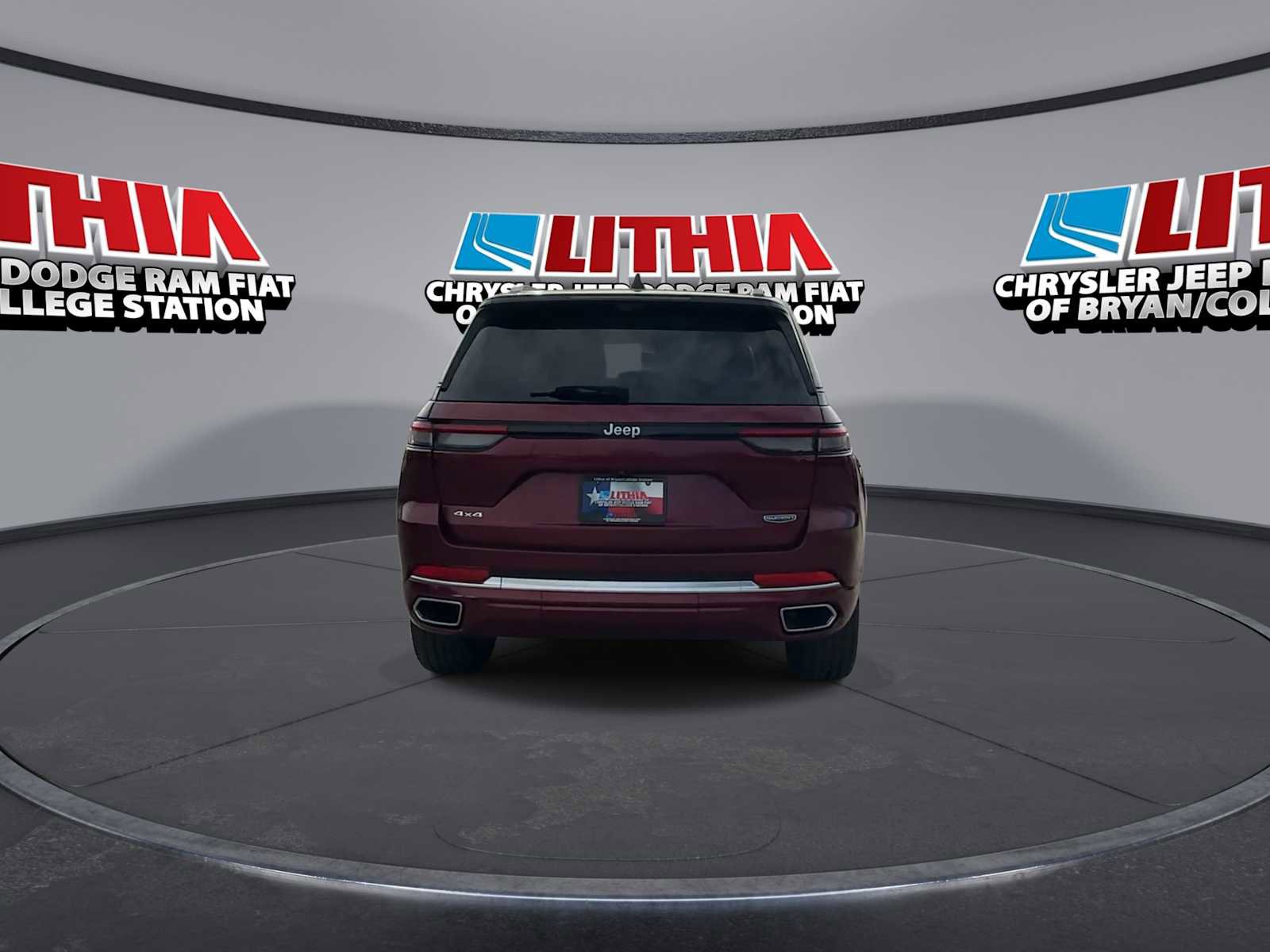 Used 2022 Jeep Grand Cherokee Summit w/ Adv Protech Group IV AWD/4WD image 7