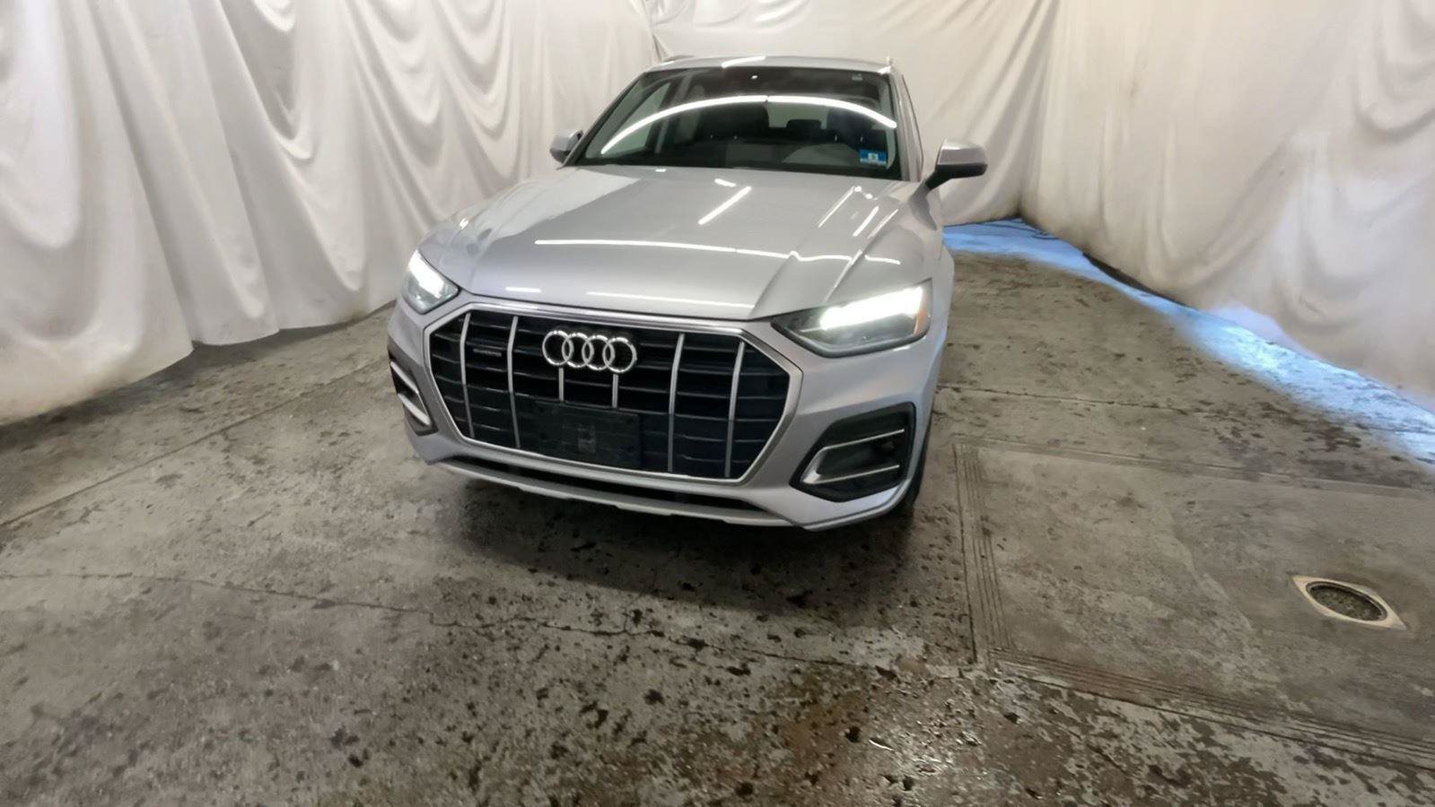 Used 2021 Audi Q5 2.0T Premium w/ Convenience Package AWD/4WD image 14